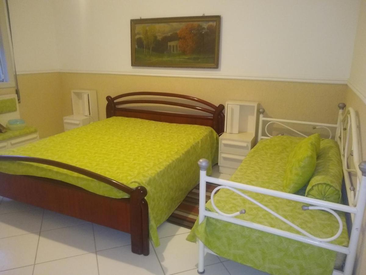 Apto Enorme Pe Na Areia, Vista Linda C/ Academia E Sauna Apartamento Guarujá